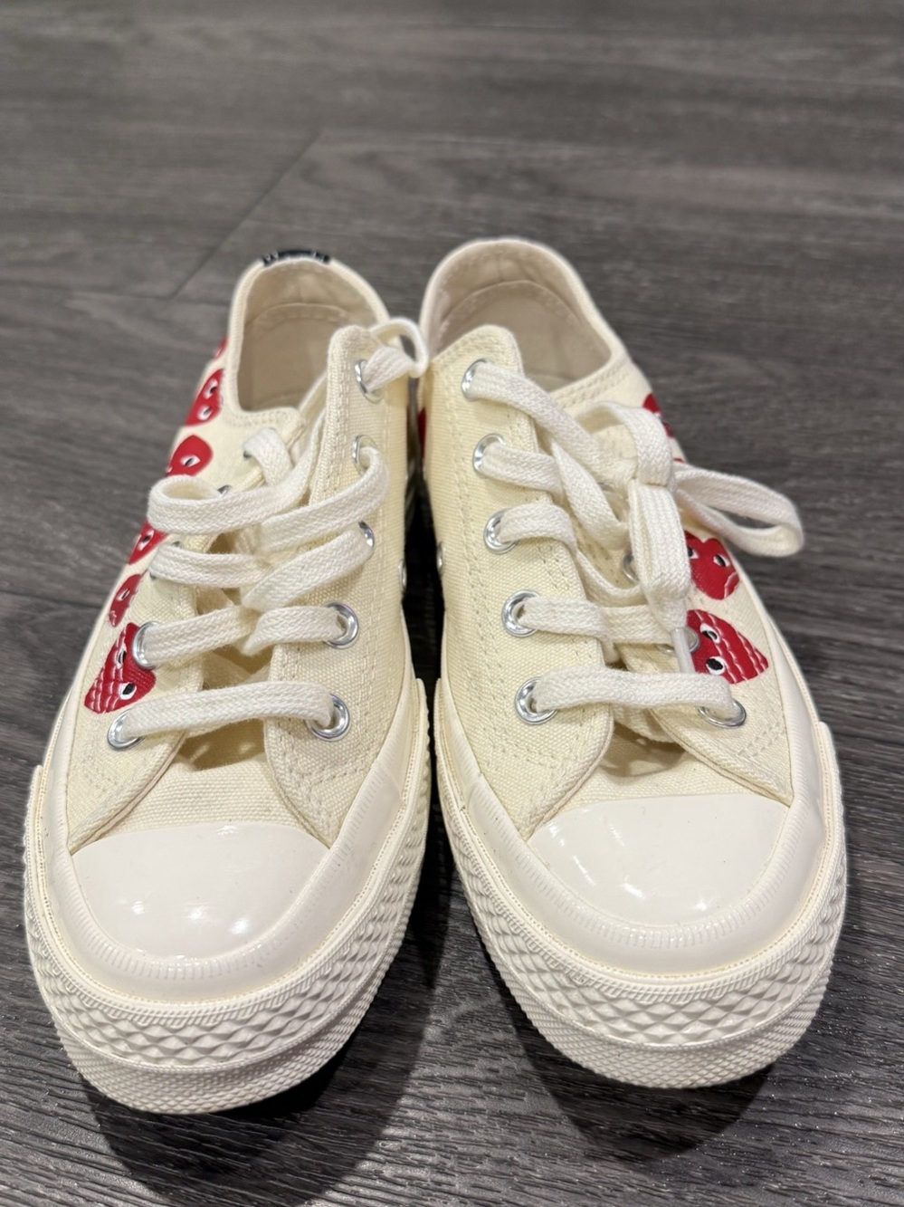 Comme des Garçon Chucks